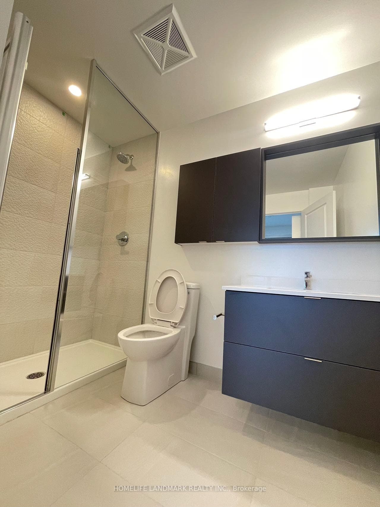 30 Upper Mall Way Unit 1708 photo 9
