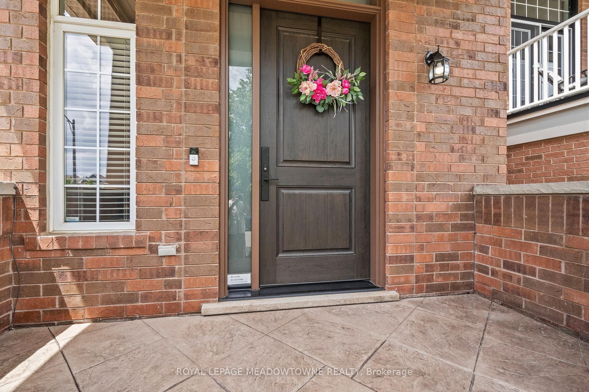 589 Bartleman Terrace photo 37