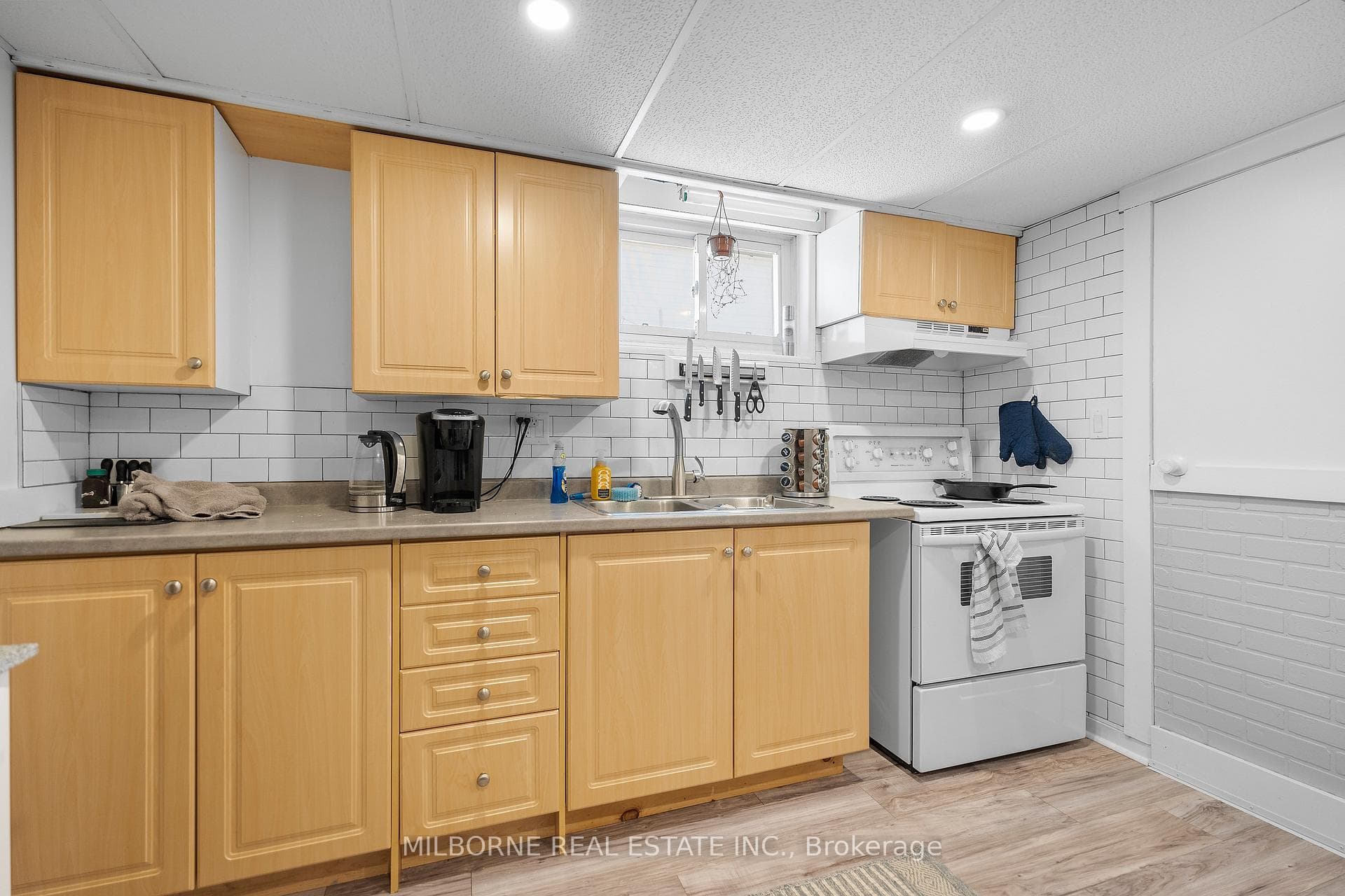 71 Albert Street photo 31