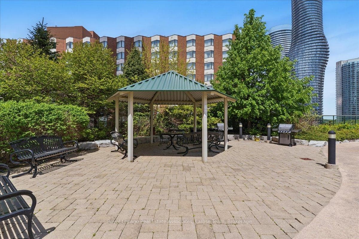208 Enfield Place Unit 3701 photo 40