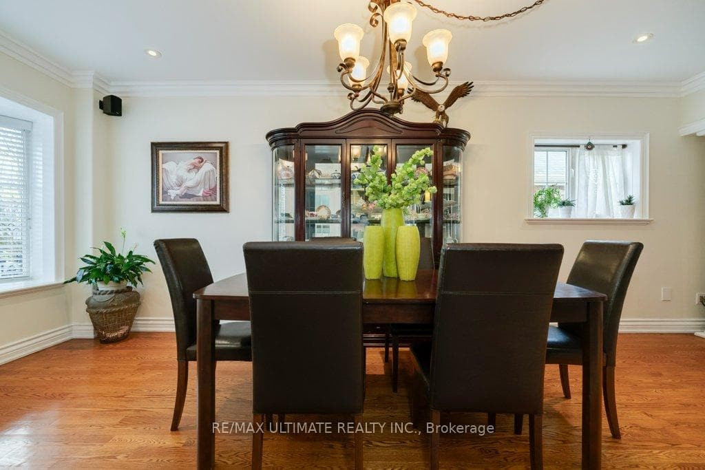 62 Schell Avenue photo 3