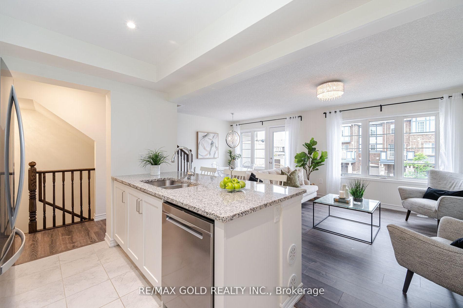118 Christopher Road photo 15
