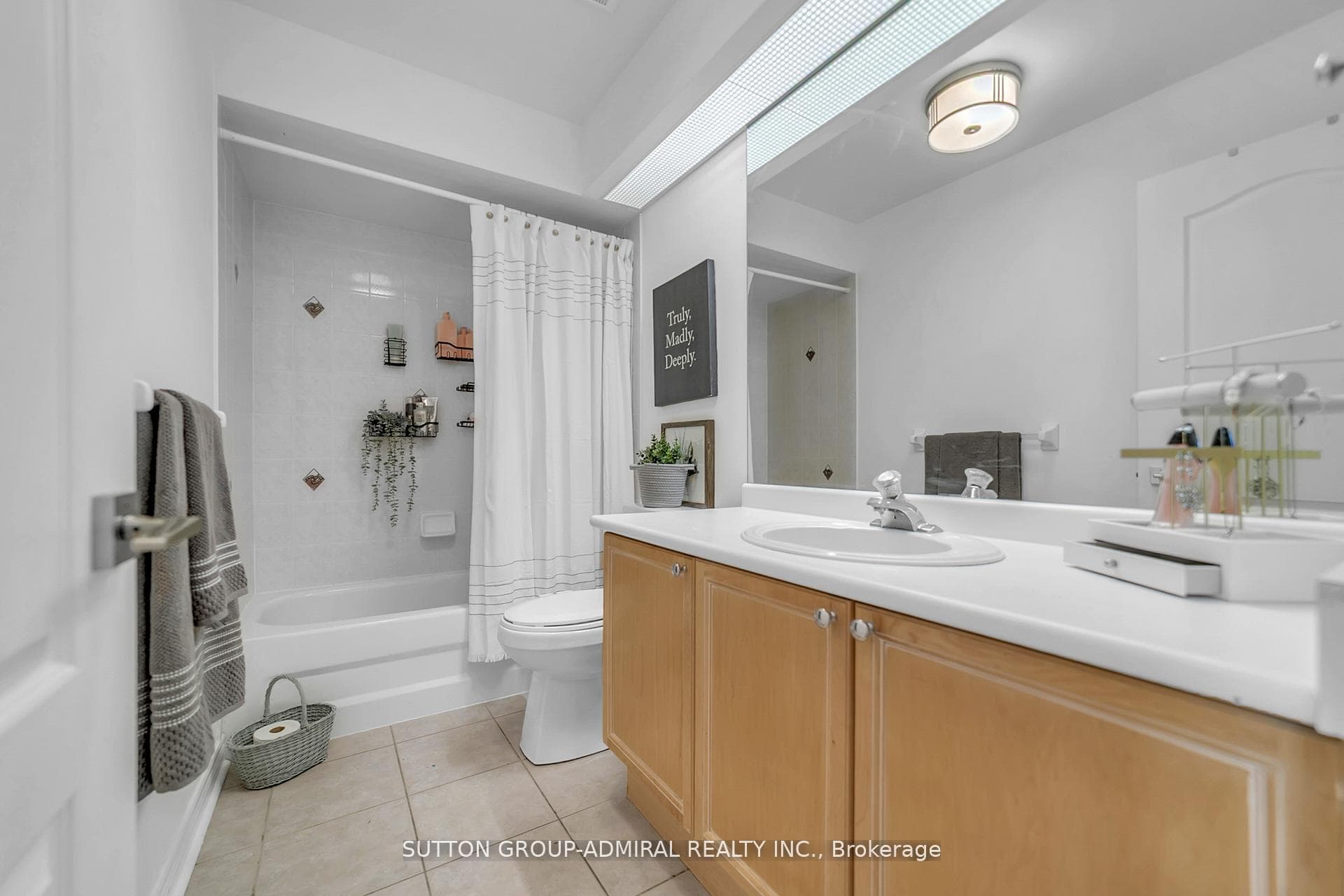 255 Shaftsbury Avenue Unit 64 photo 13