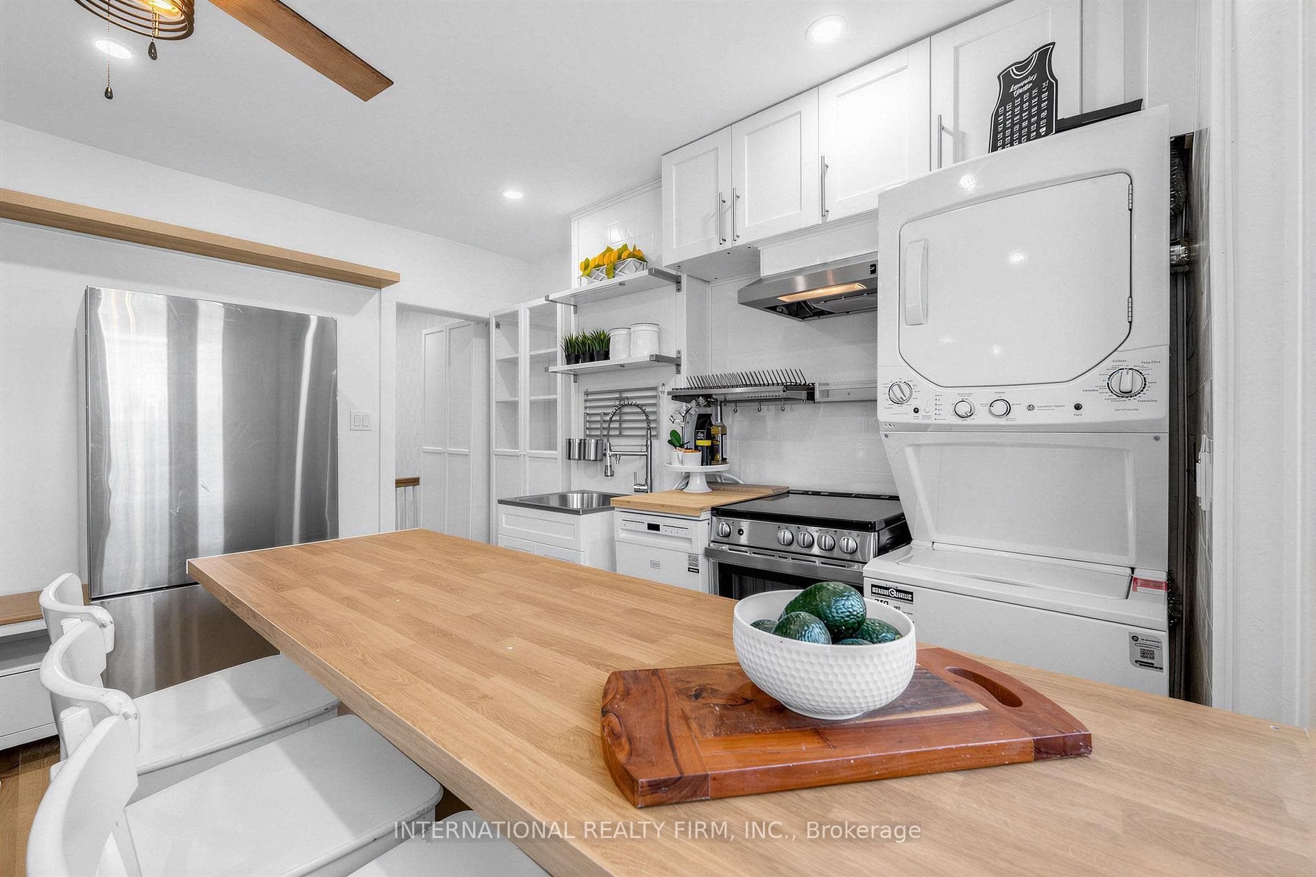 793 Dufferin Street Unit Upper photo 12