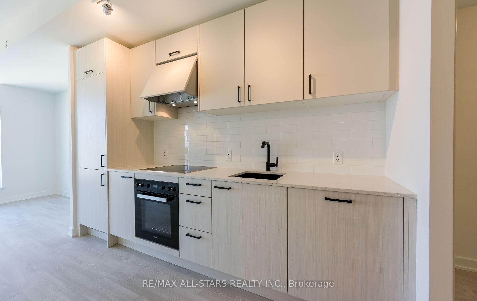 1 Quarrington Lane Unit 2309 photo 20