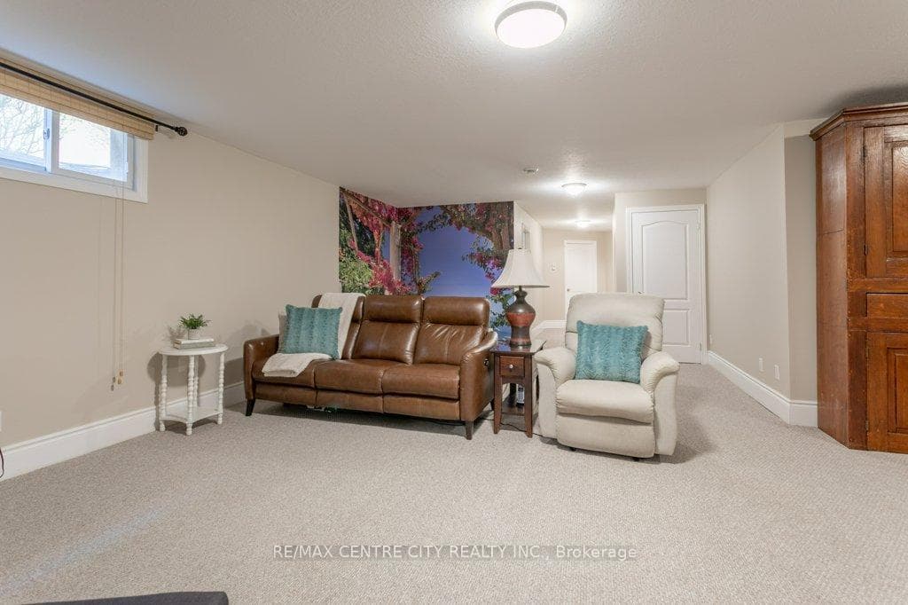 5 John Pound Road Unit 1 photo 21