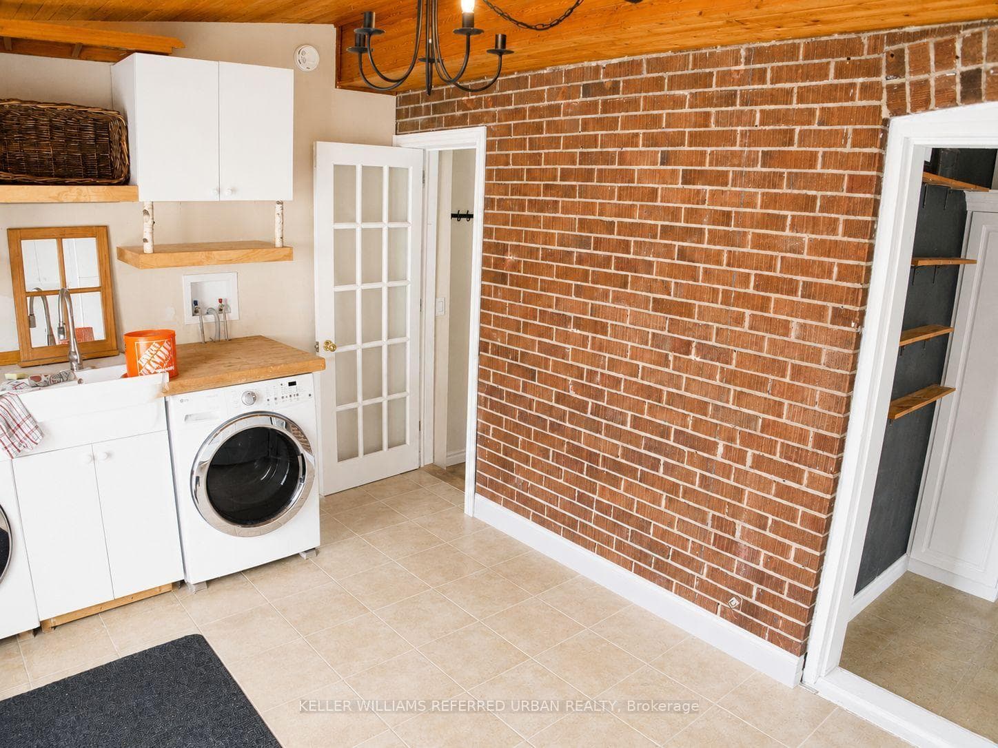 98 Foxwell Street photo 12