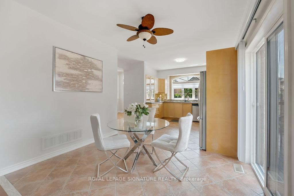 30 Oakrun Street photo 16