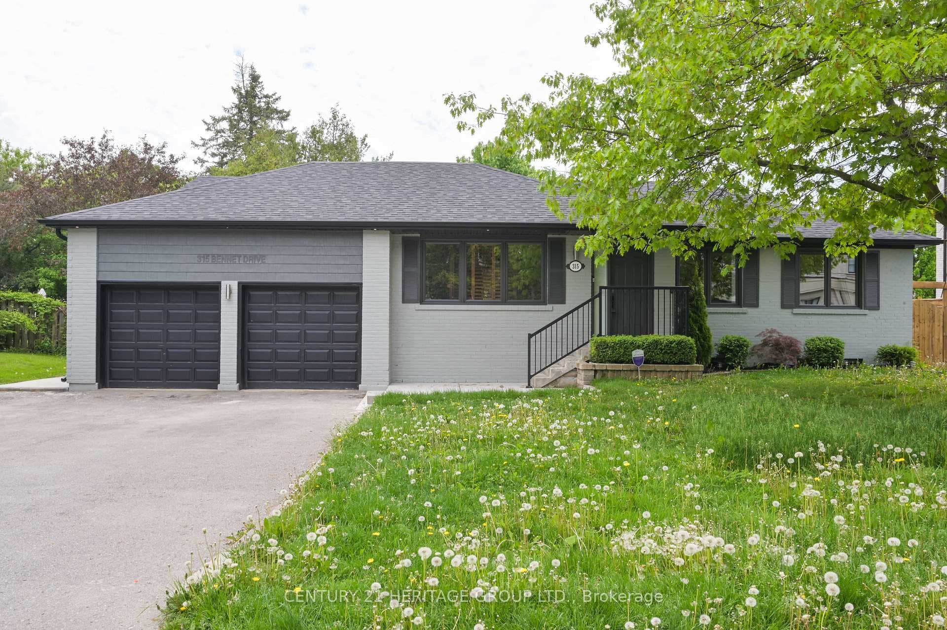 315 Bennet Drive photo 2