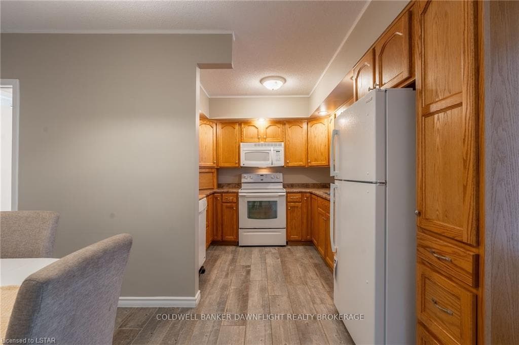 73634 LONDON Road photo 8