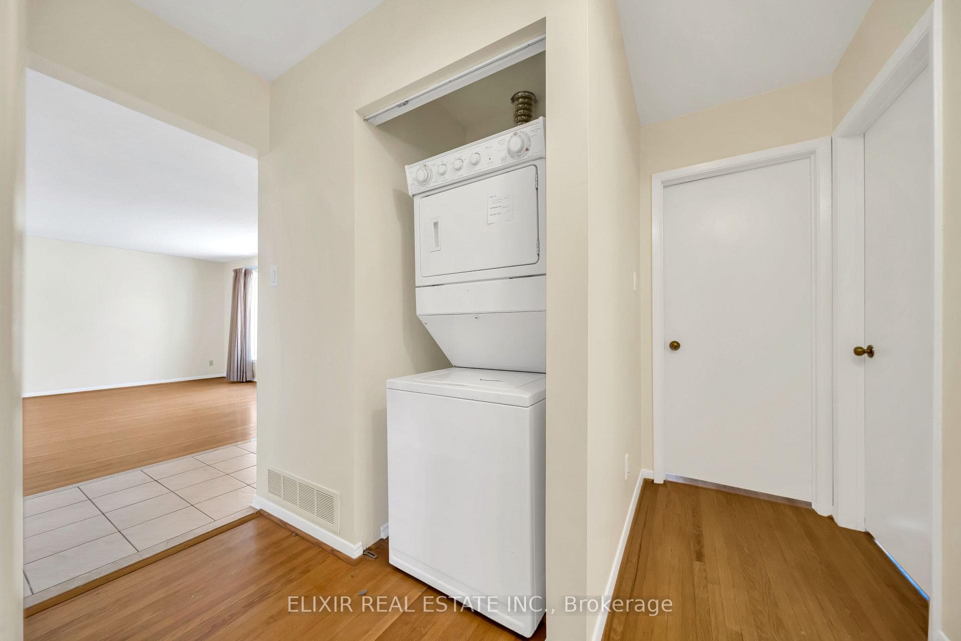 7 Drayton Crescent photo 11
