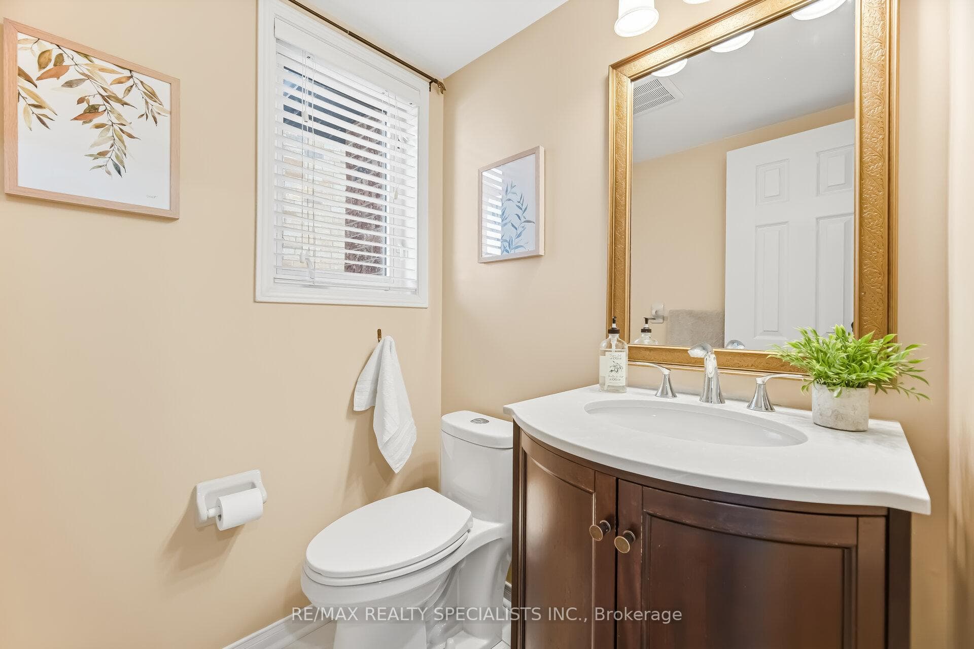 1169 Barnswallow Court photo 12