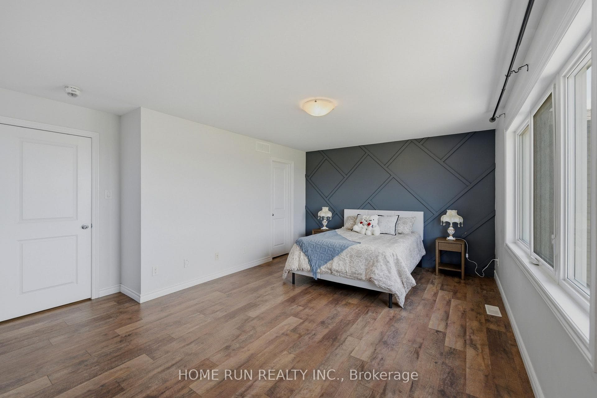 42 CLONFADDA Terrace photo 17