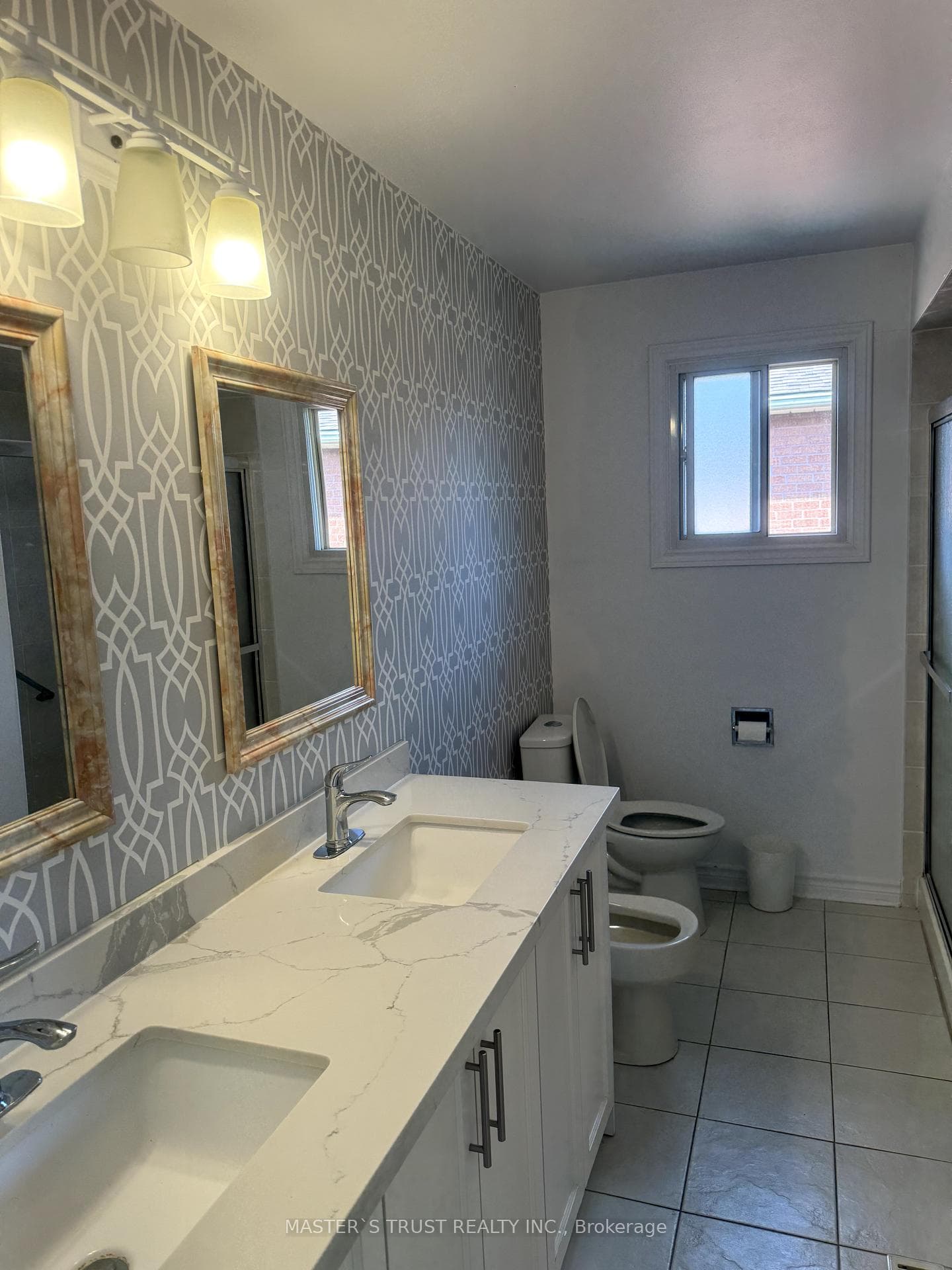 28 Saint Ives Court photo 14