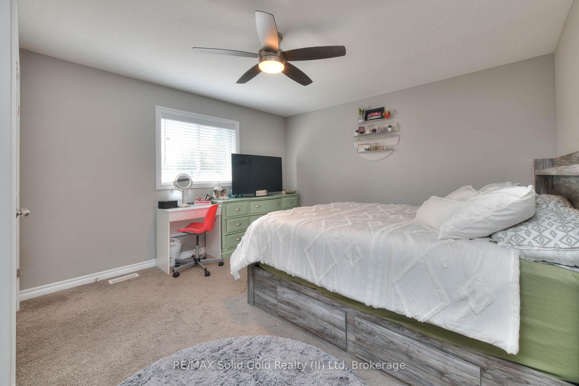 180 Snyder Avenue photo 29