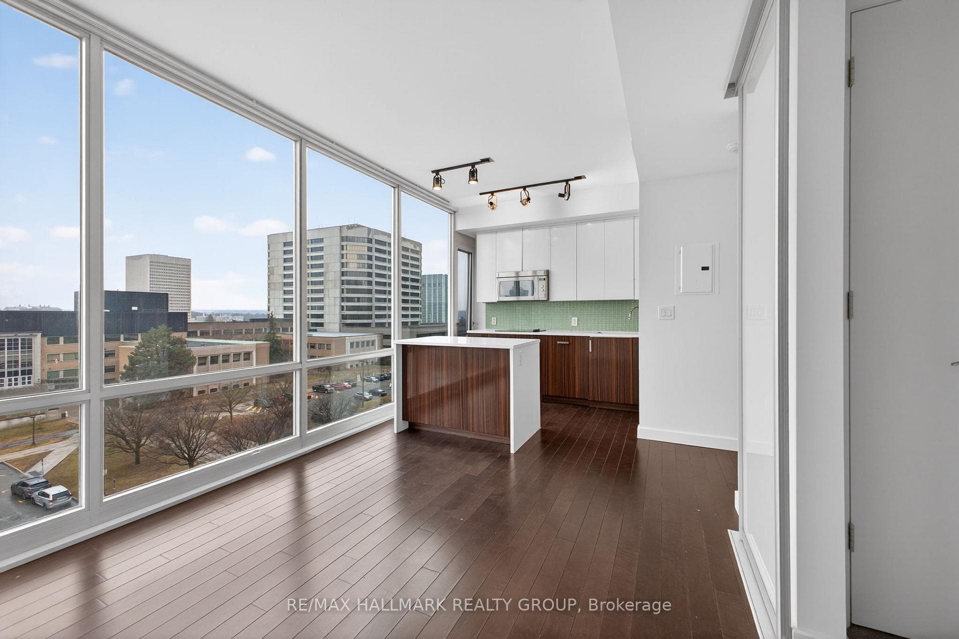201 Parkdale Avenue Unit 705 photo 7