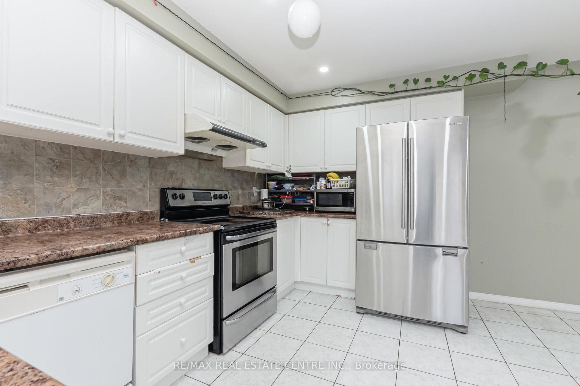 270 Edenbrook Hill Drive photo 20
