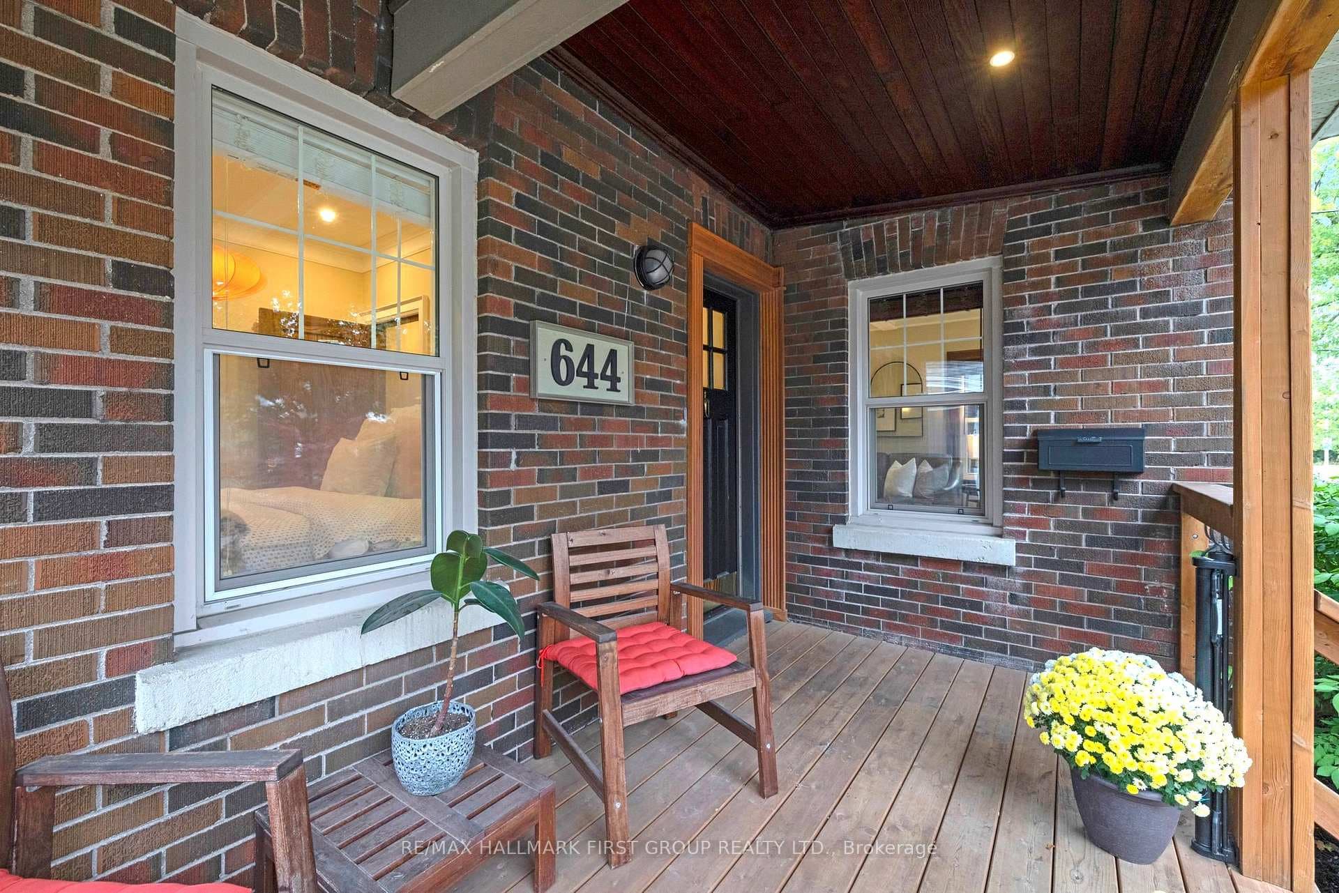 644 Somerville Avenue photo 2