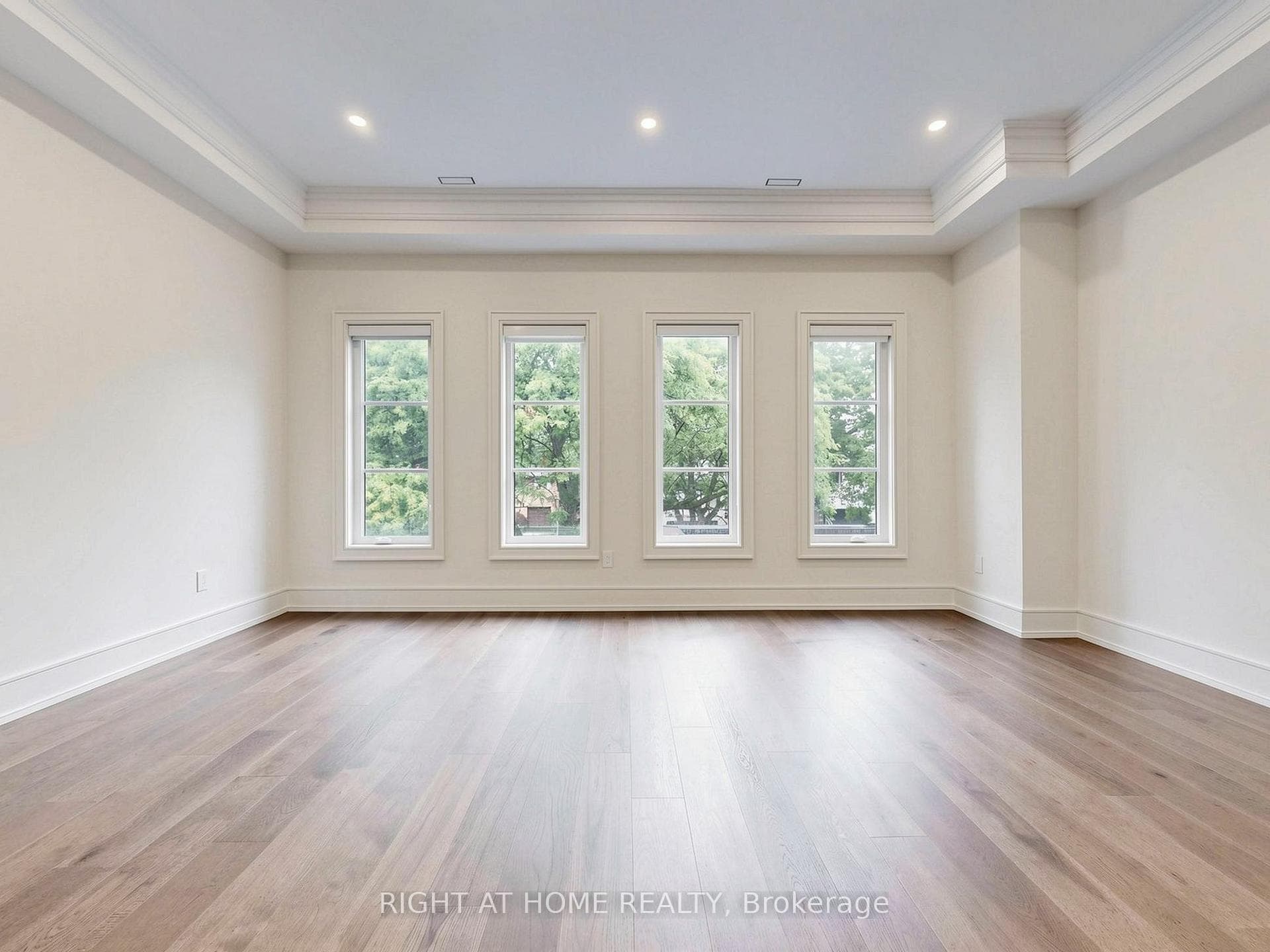 69 Centre Avenue photo 18