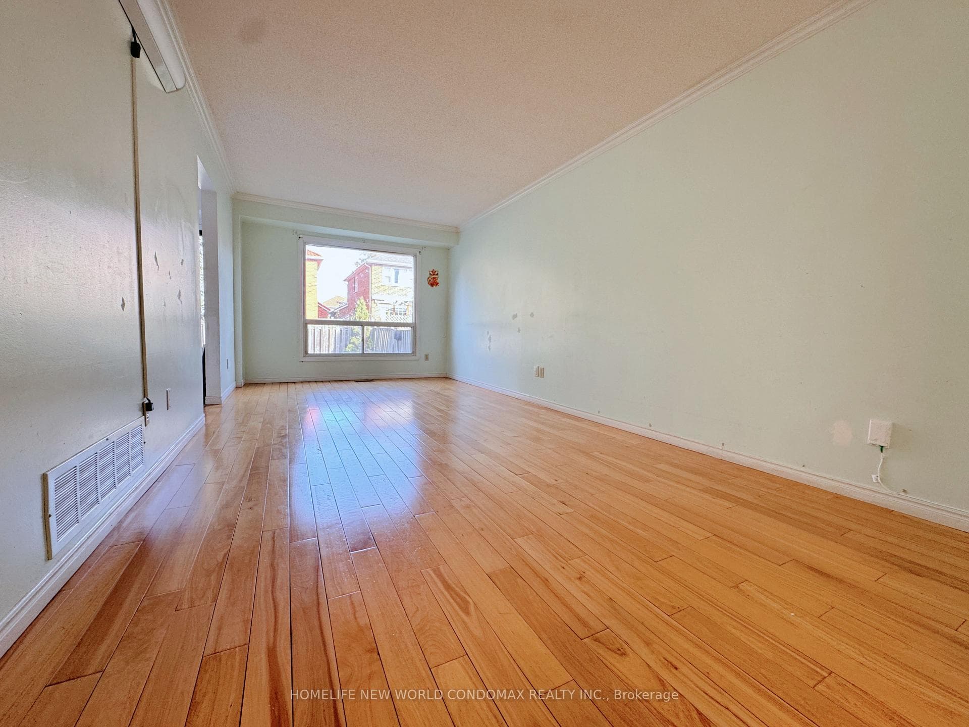 97 BELLROCK Drive photo 4