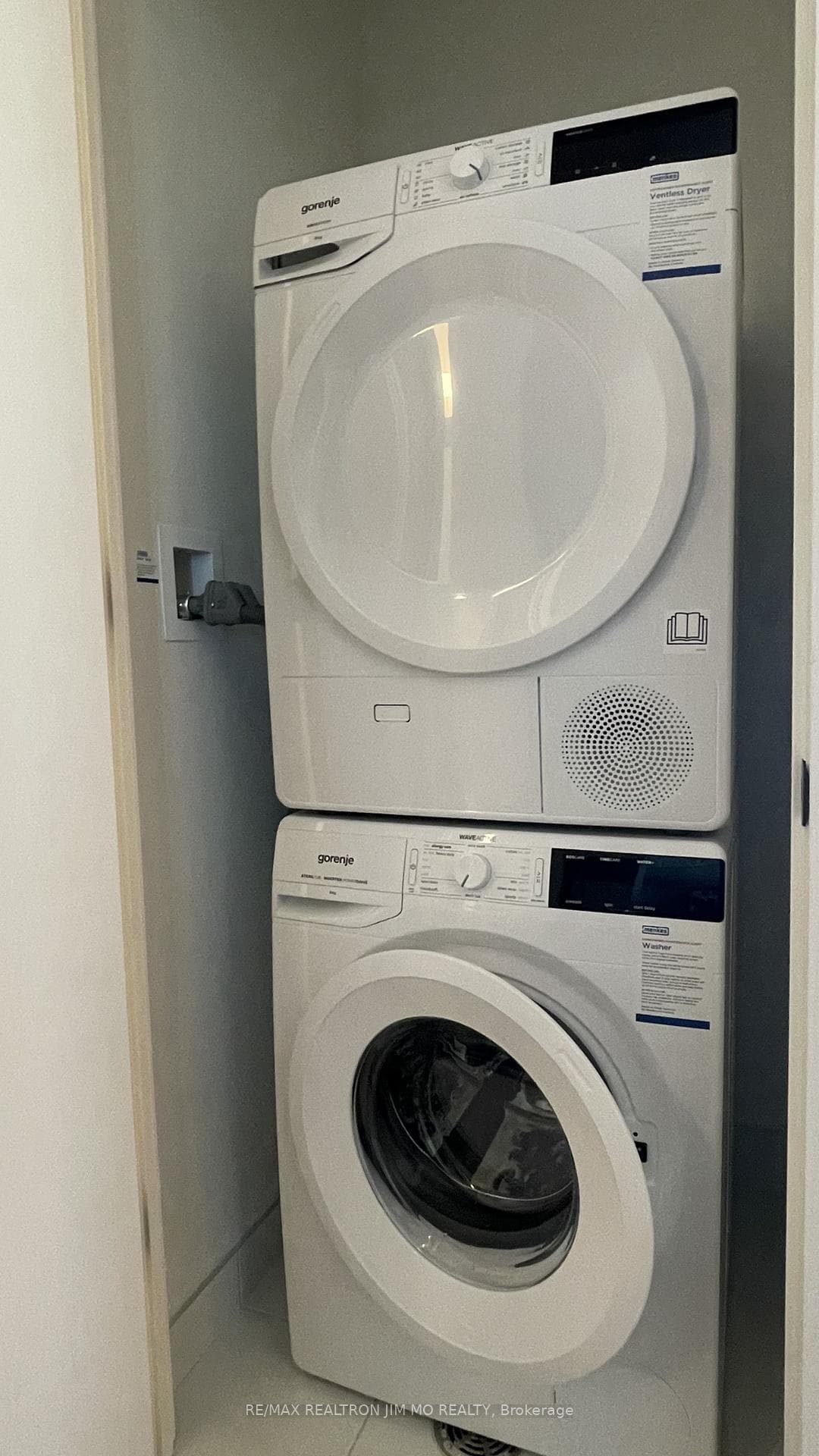 8 Interchange Way Unit 2903 photo 8