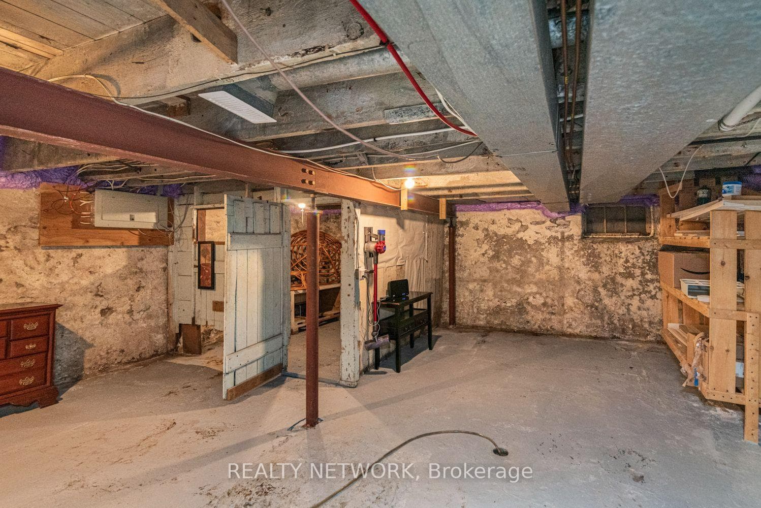 134 Erie Avenue photo 33