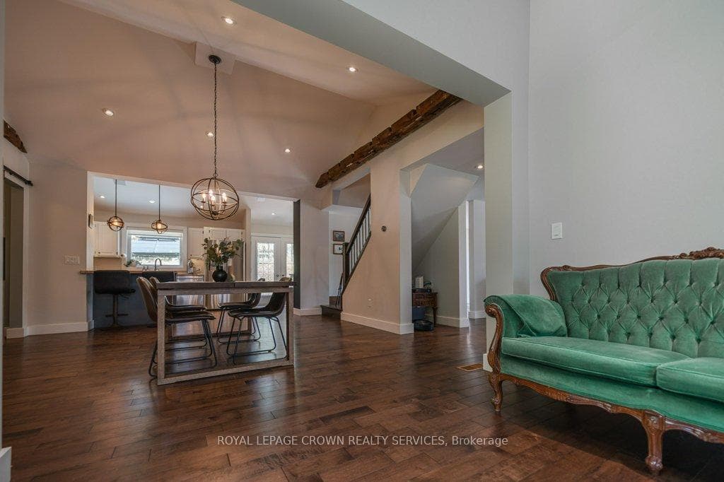 584540 Beachville Road photo 13