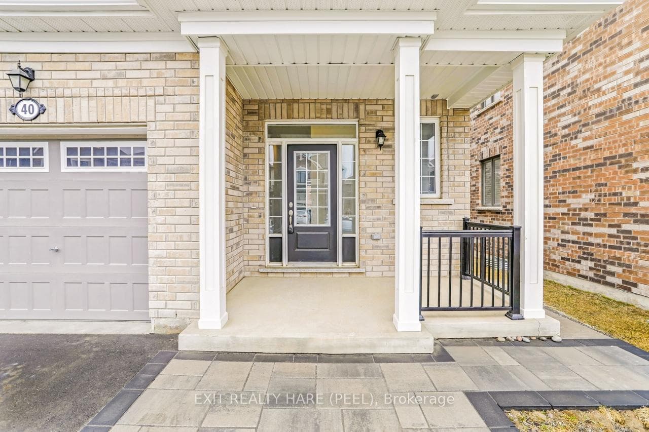40 Speckled Alder Street photo 5