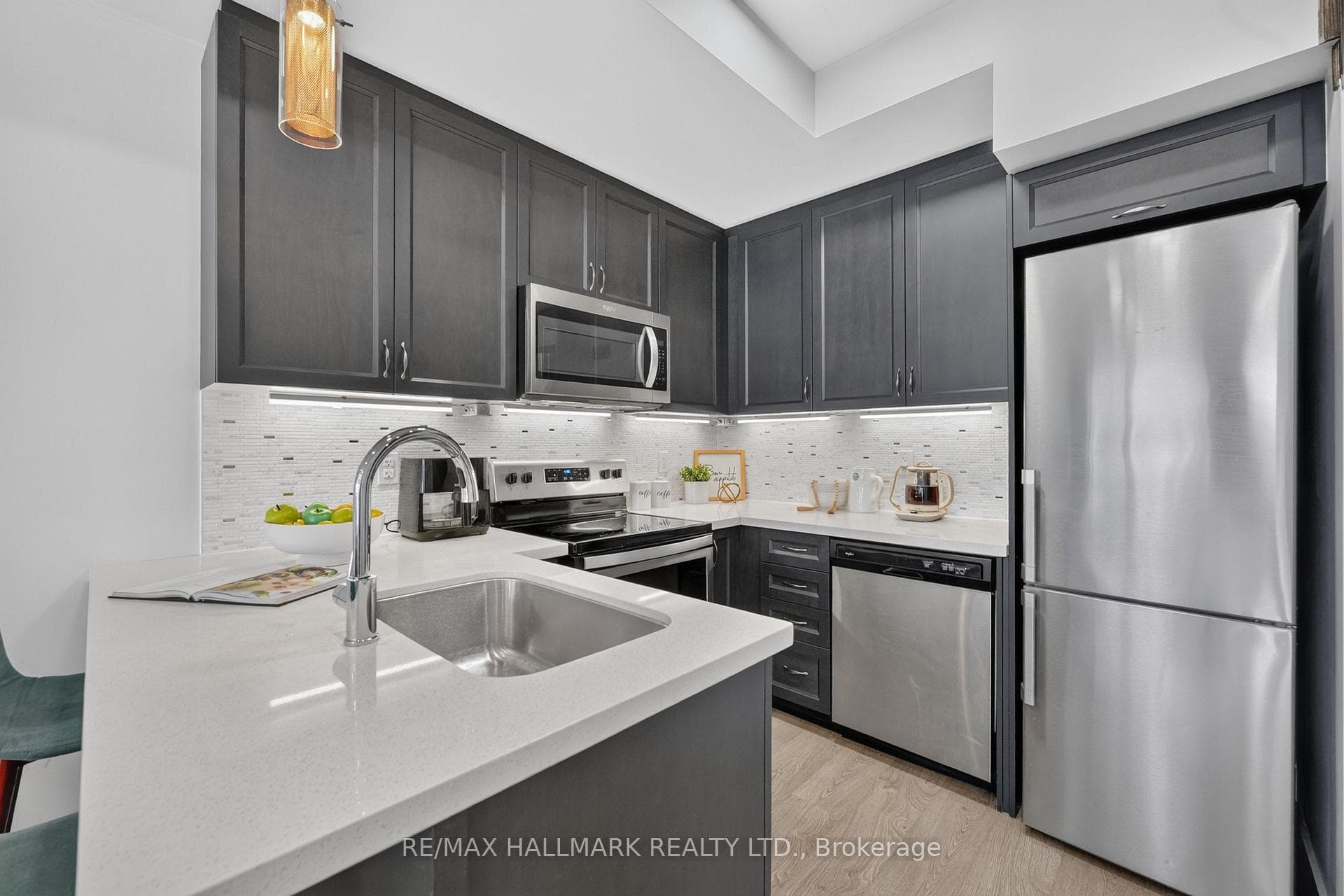 1711 Pure Springs Boulevard Unit 508 photo 10