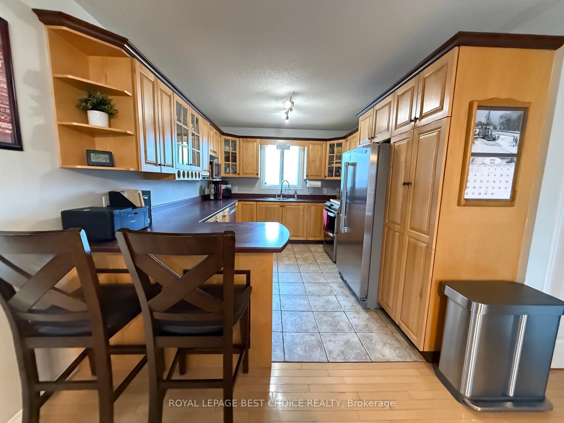 434 Bateson Street photo 8