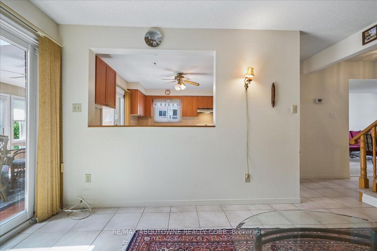 2330 Marine Drive photo 16