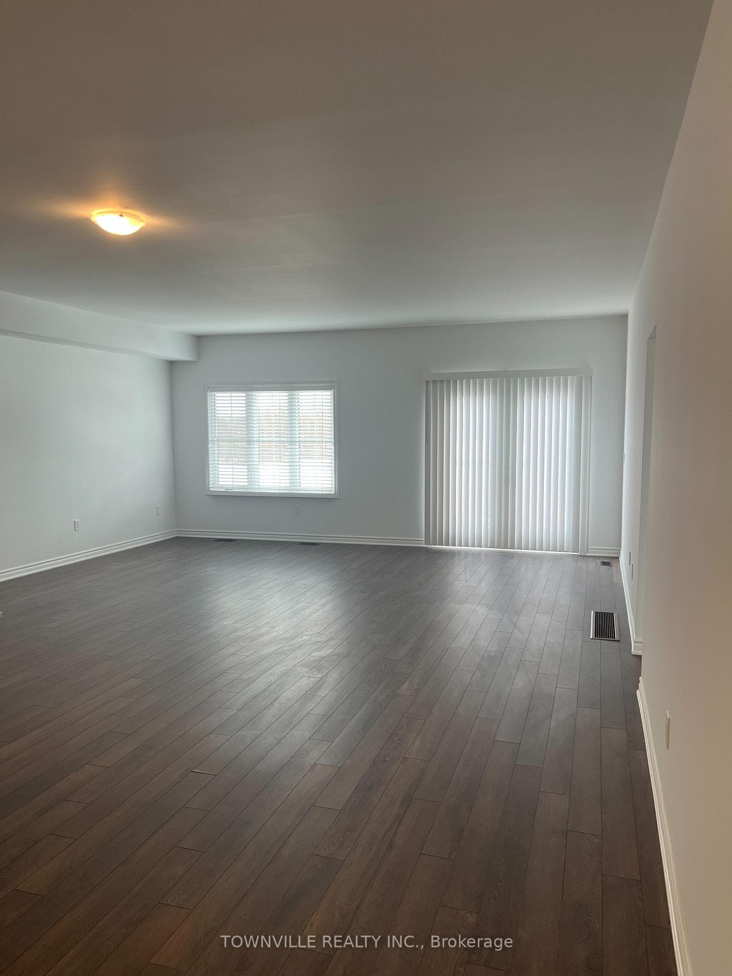 64 Lincoln Drive photo 8