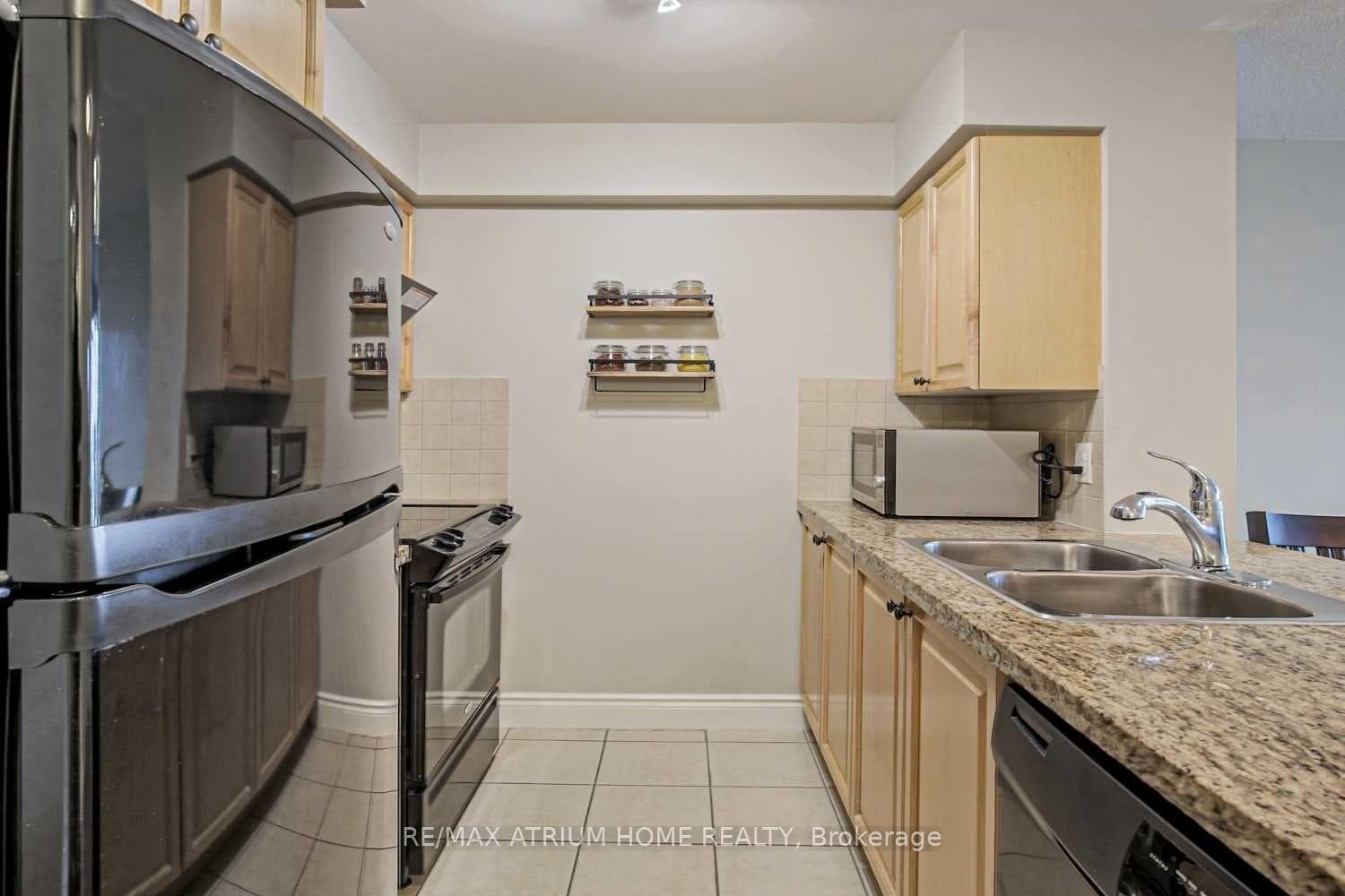 25 Greenview Avenue Unit 621 photo 6