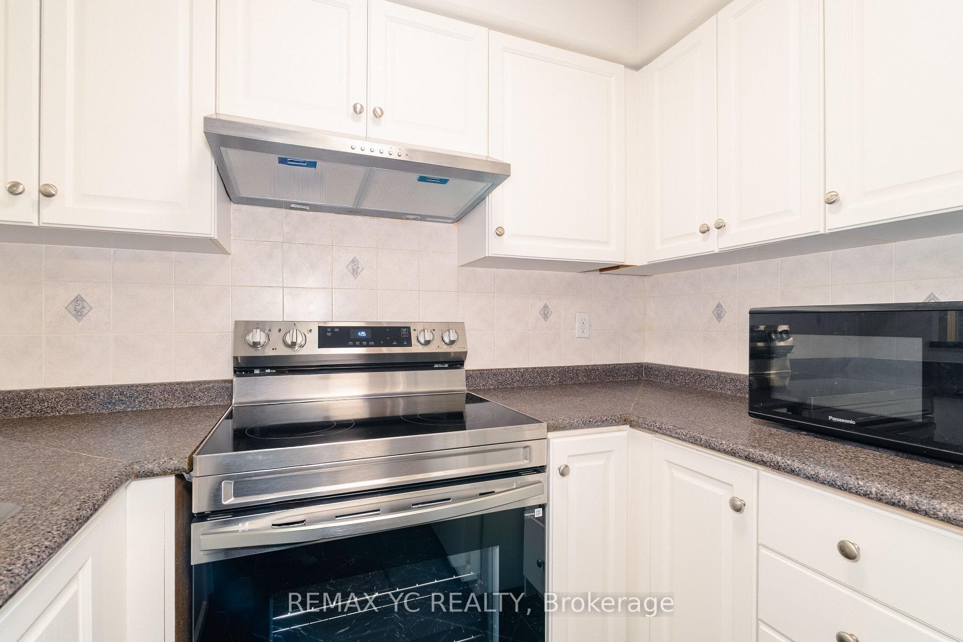 7 Lorraine Drive Unit 2315 photo 8