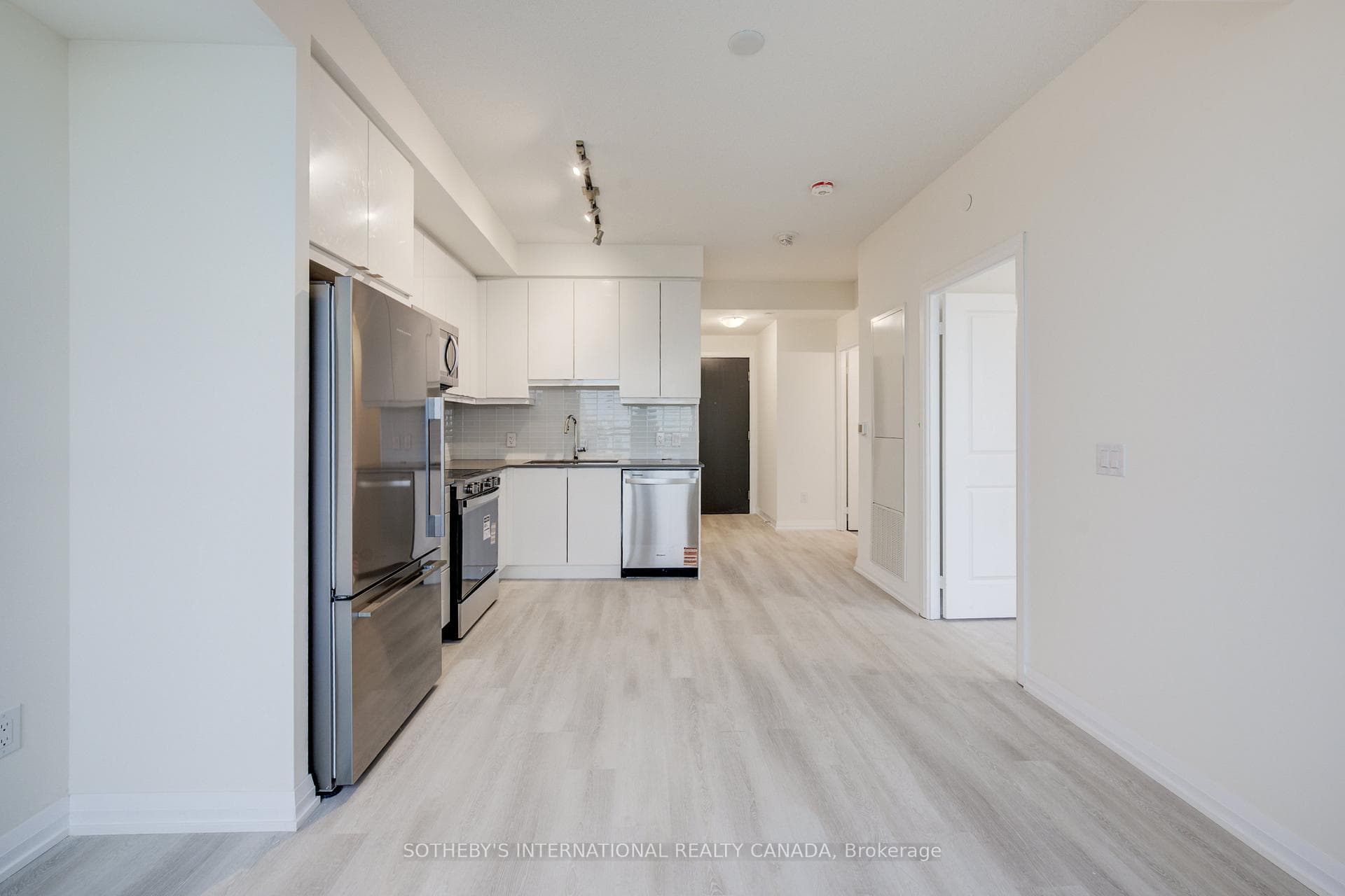 3260 Sheppard Avenue Unit 2001 photo 12