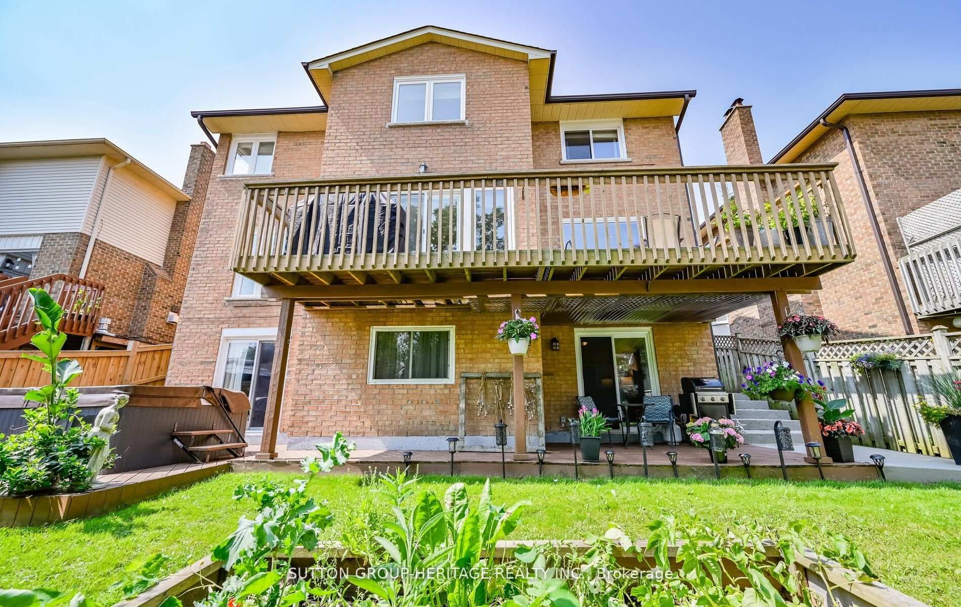 20 Farrow Crescent photo 34