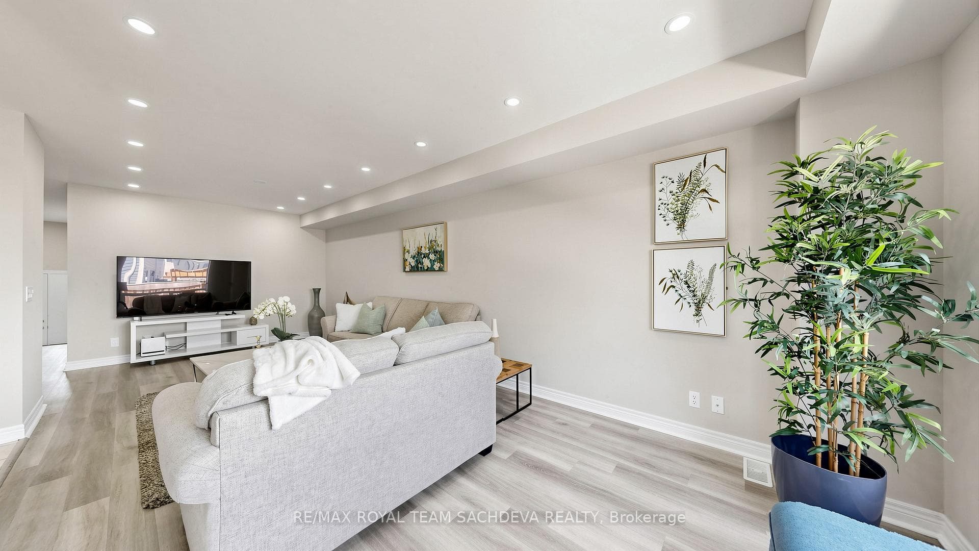 70 Artania Street photo 7