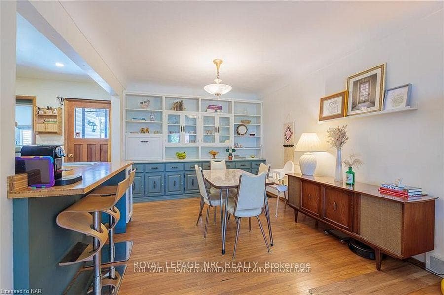 Great main floor for entertaining