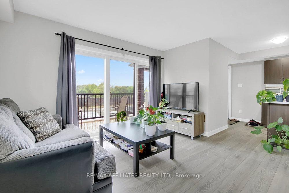 100 Eldorado Private Unit C photo 6