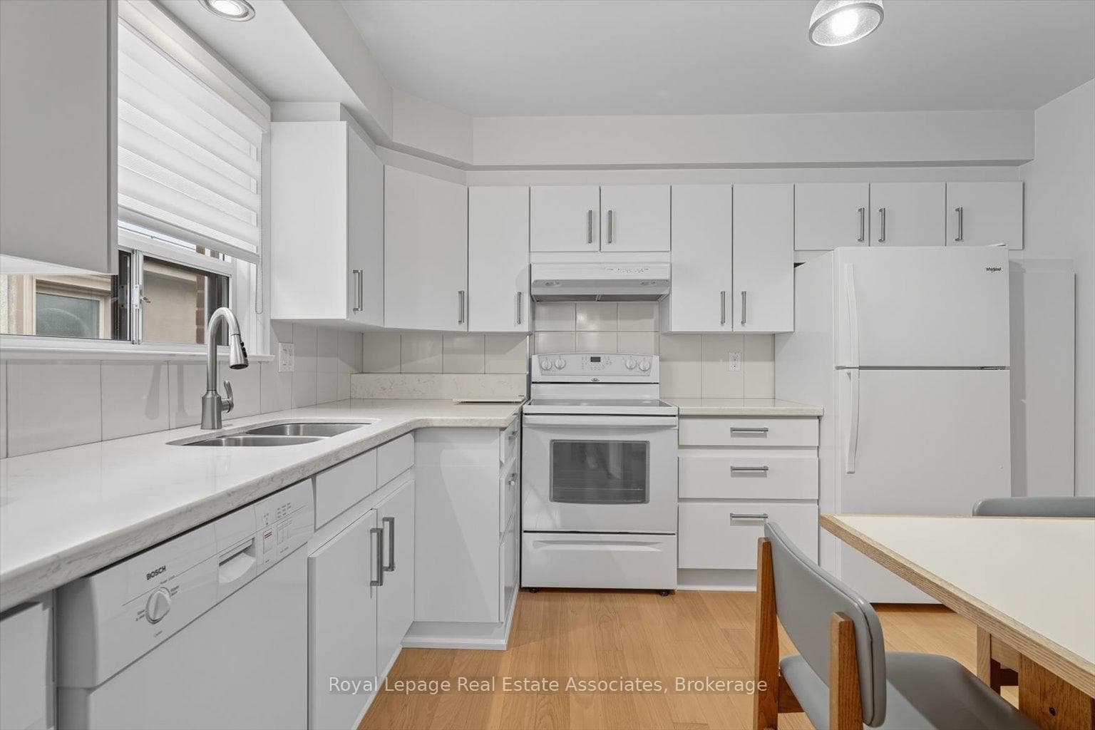 6 Berryton Avenue photo 16
