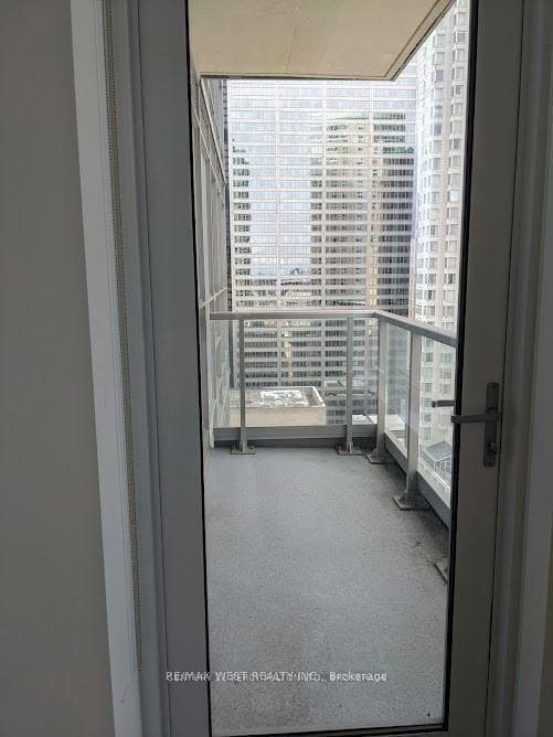 88 Scott Street Unit 2903 photo 11