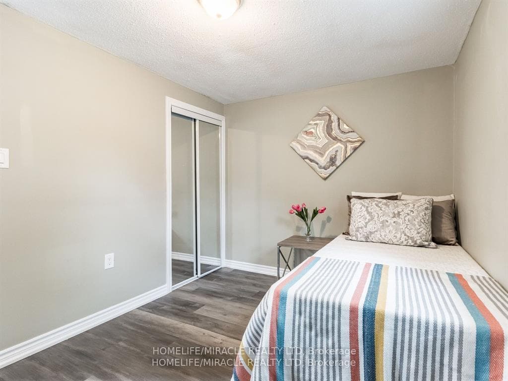 15 Spiers Crescent photo 16