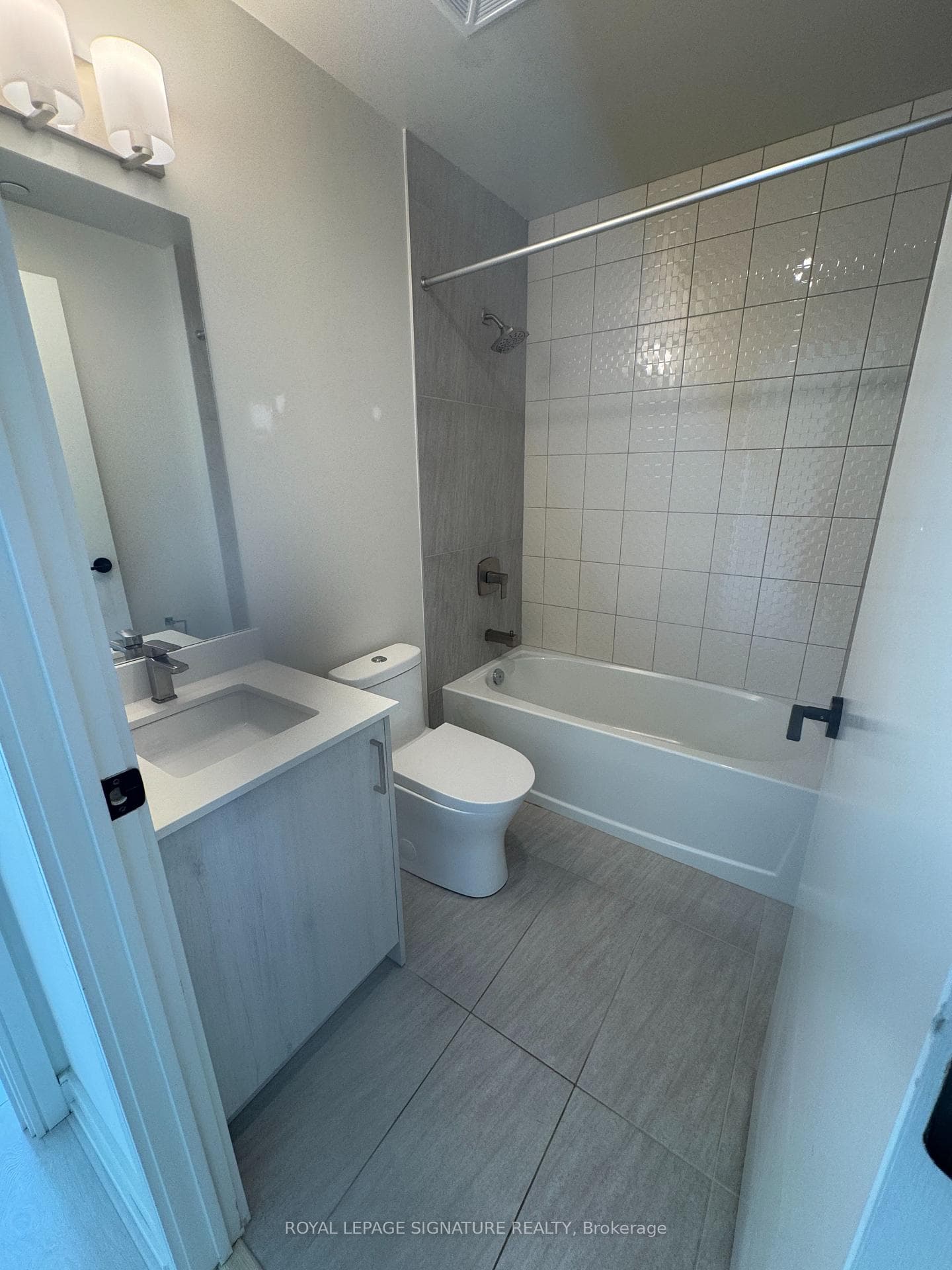 8010 Derry Road Unit 1007 photo 16