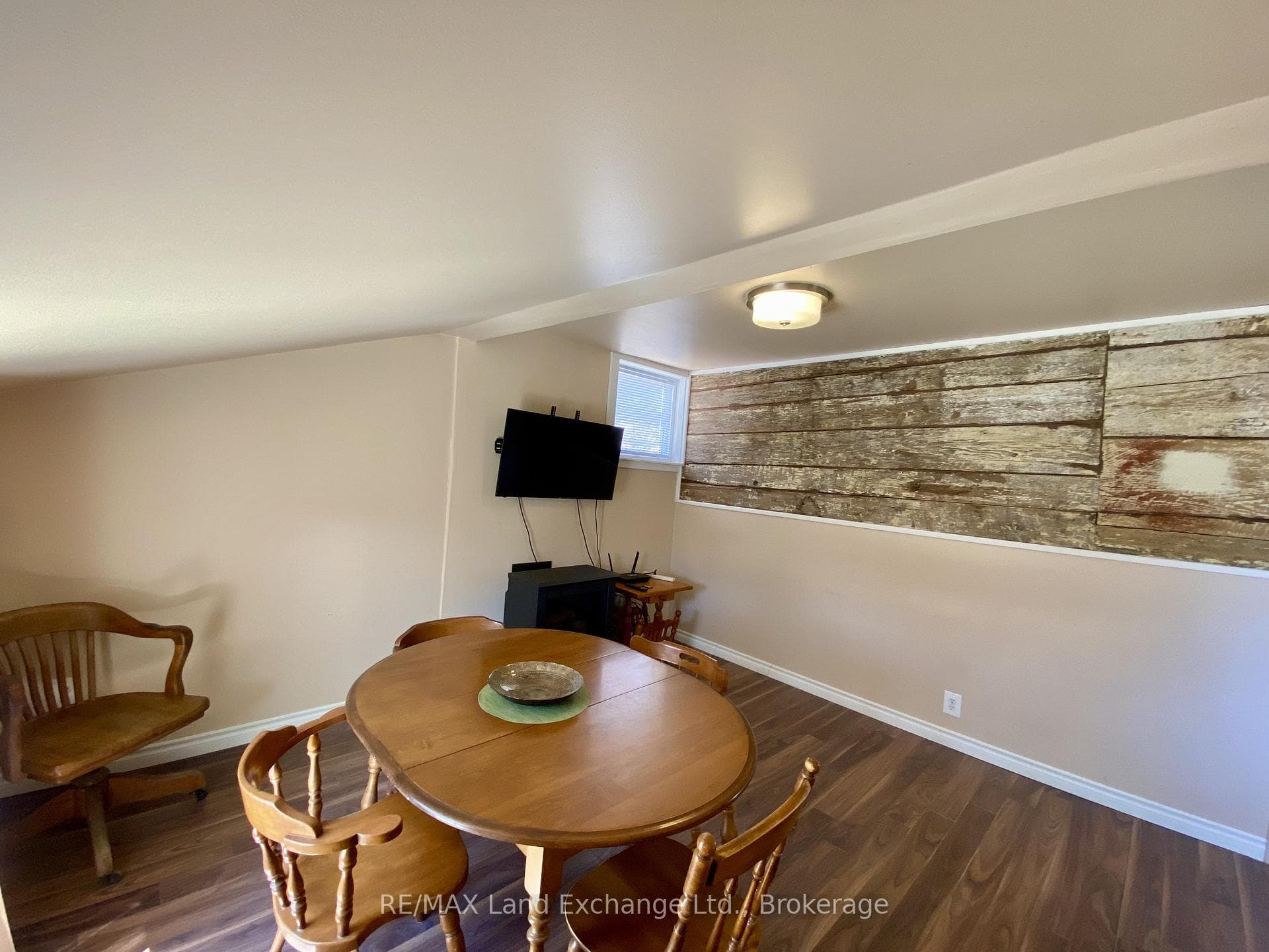656 Market Street photo 9
