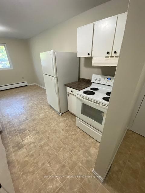 625 Wonderland Road Unit 11 photo 8