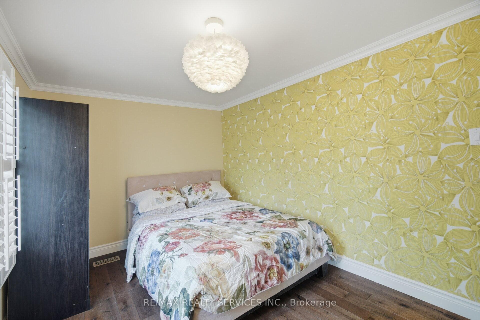 35 Glenmanor Drive photo 30