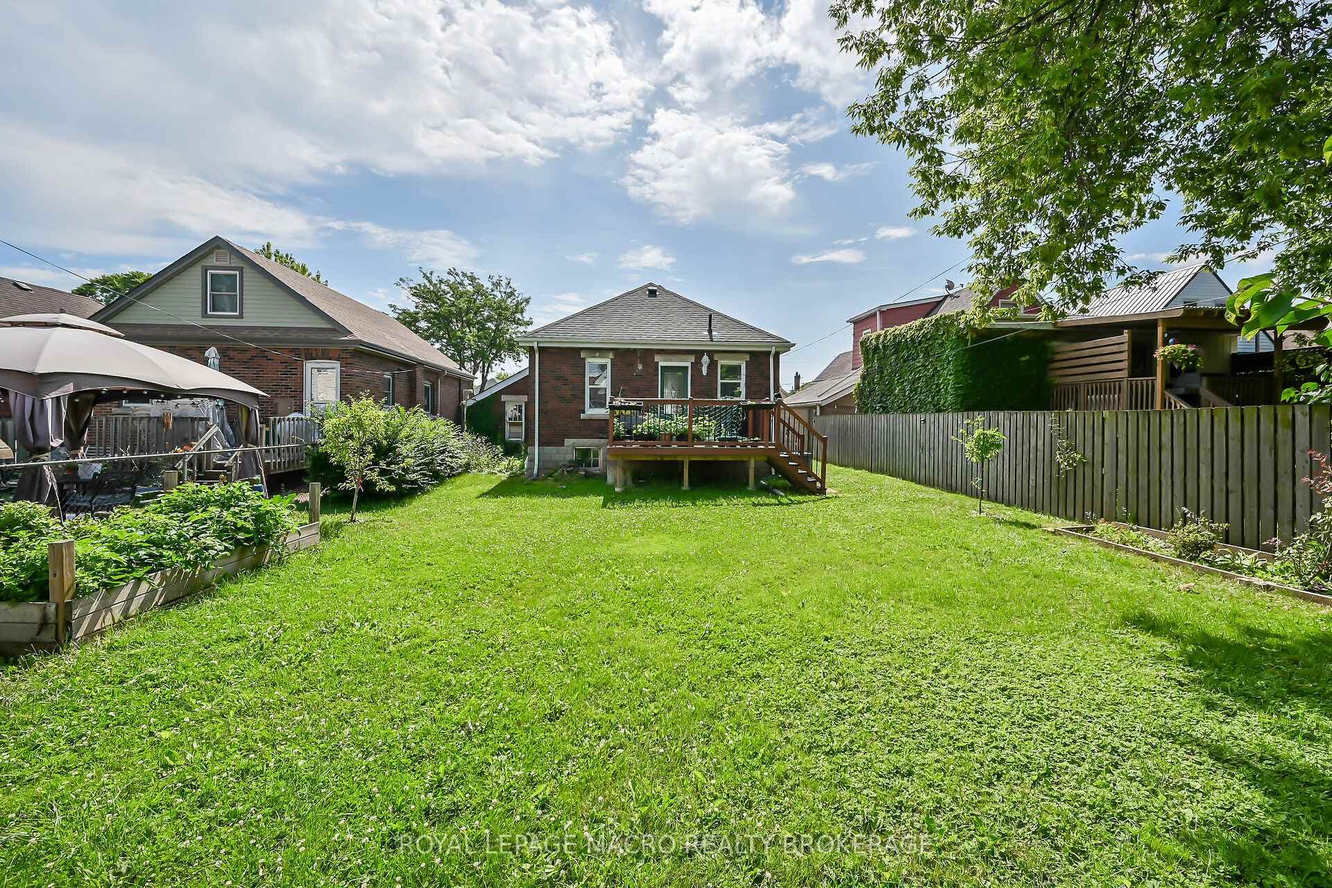 93 Fairfield Avenue photo 32