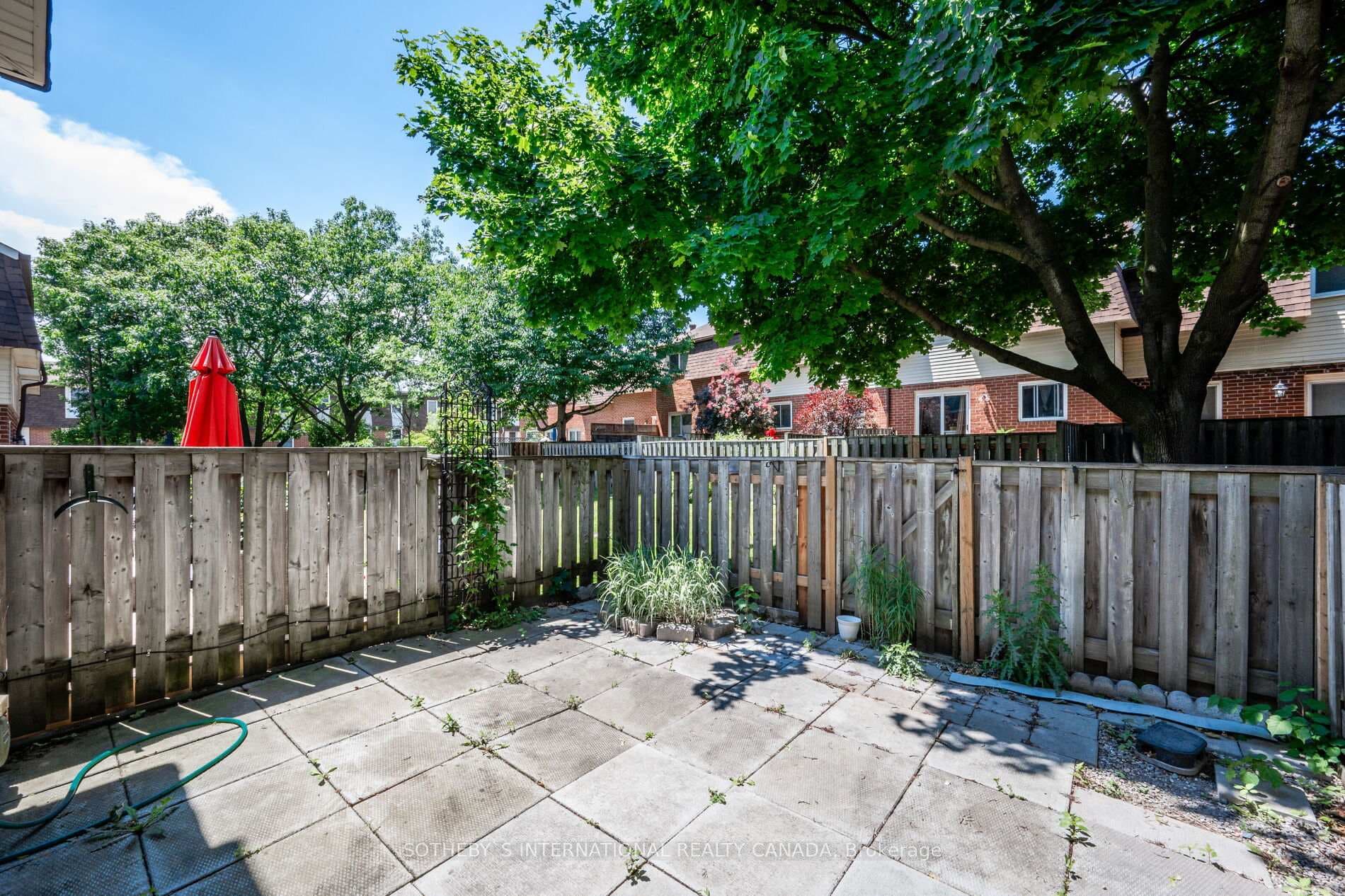 30 Heslop Road Unit 25 photo 26