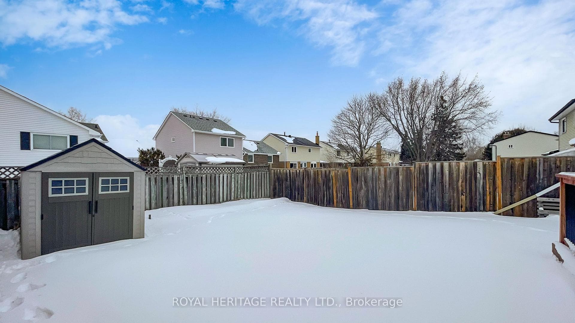 8 Burden Crescent photo 46