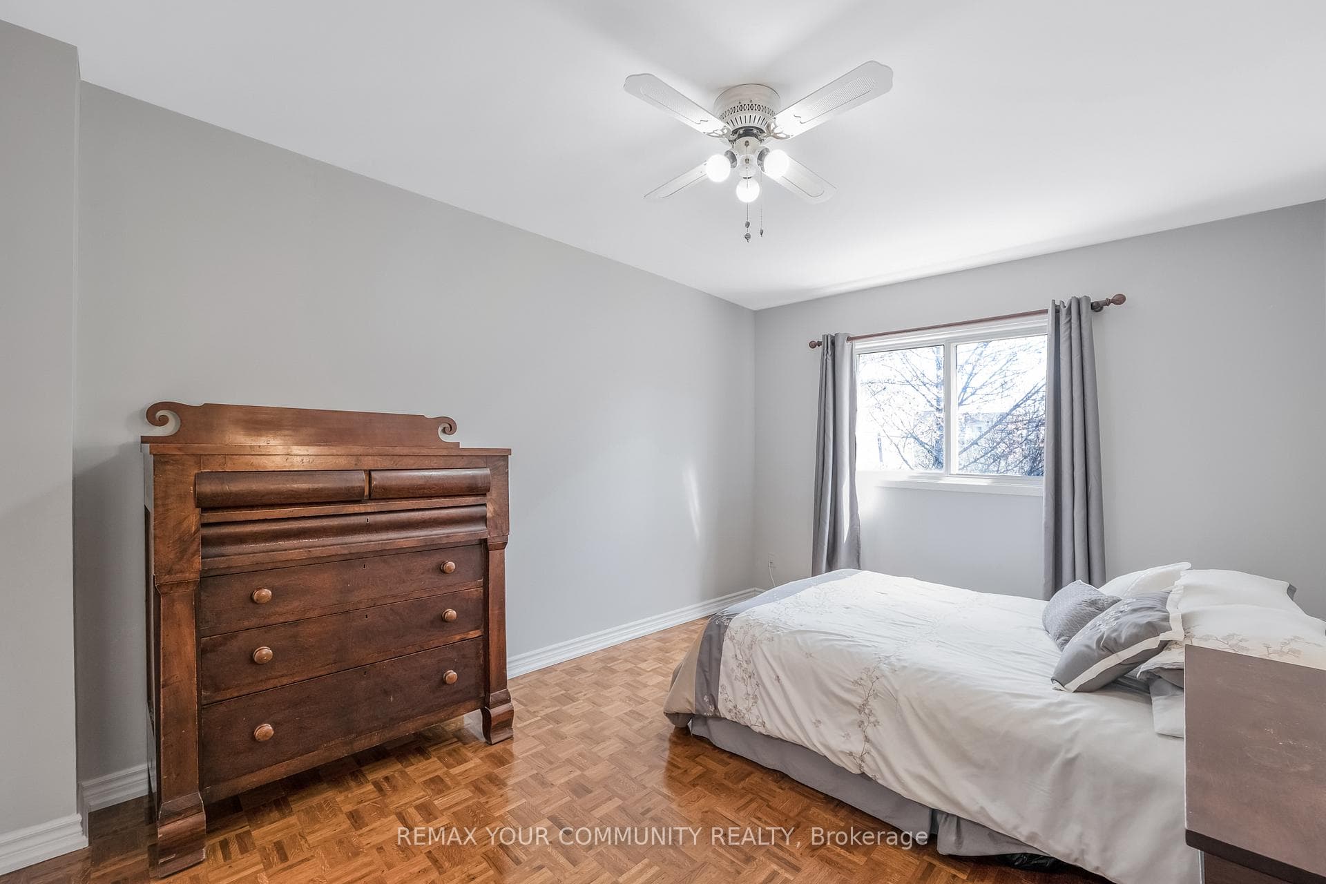 97 Poplar Crescent photo 23